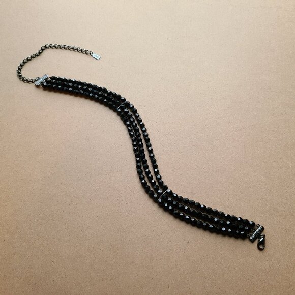 black shine bead choker - Picture 2 of 4